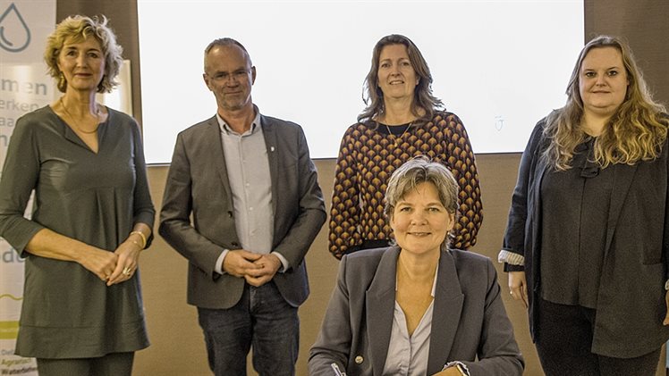 Foto ondertekening DAW 2024 kopie