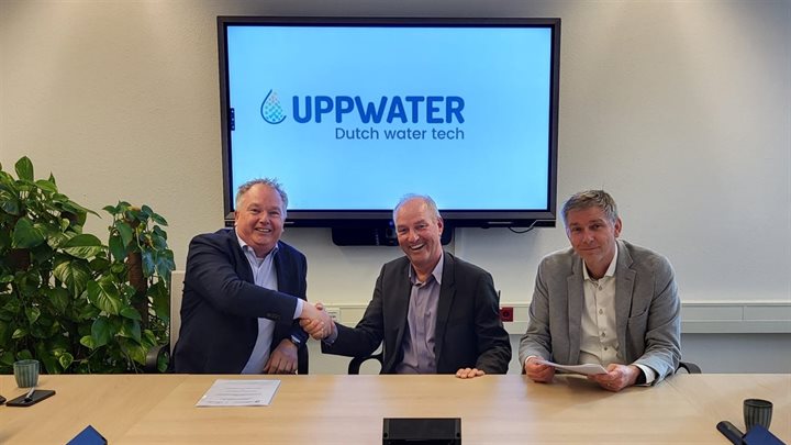 ondertekening_uppwater1